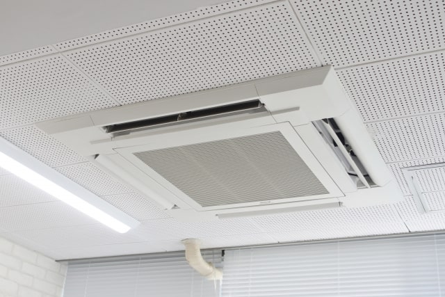 エアコンクリーニングのクリークの天井埋め込みエアコン